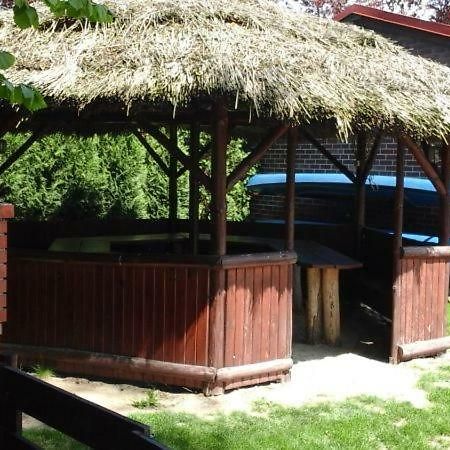 K.E.M.P. Inn Krzycko Male Dış mekan fotoğraf